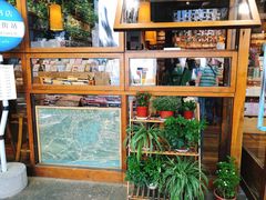 -猫的天空之城概念书店(杭州南宋御街店)