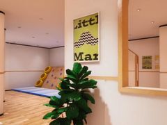 -抱抱熊托育中心(大悦城店)