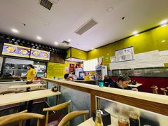 大堂-龙记桂林米粉(财满街店)