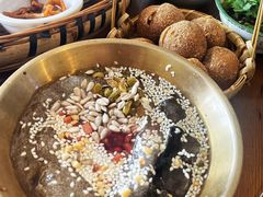 -包整·丝娃娃(一览甲秀楼风景店)