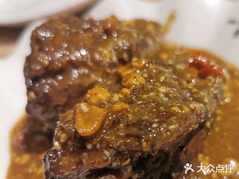 老号尤兔头(西川店)五香兔头图片