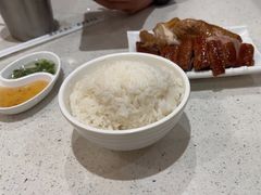 -香港新发烧腊茶餐厅(水围店)