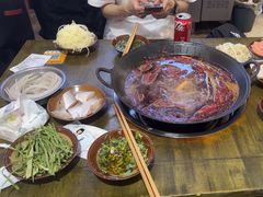 -黄潇洒老火锅(九眼桥宏济巷店)