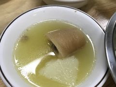 -盛燕泥丁粥