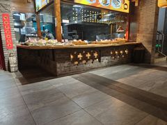 -艳阳天民俗村(公园路店)