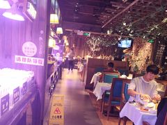 -领鲜活海鲜榴莲自助火锅(东门店)