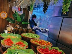 -领鲜活海鲜榴莲自助火锅(东门店)