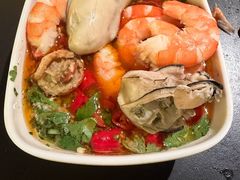 -钱小奴海鲜自助黑金店(杭州滨江龙湖店)