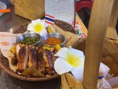 -小小集渔·泰式大排档(太古里香槟店)