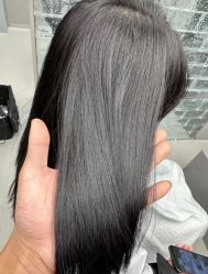 点击看大图 -V8潮牌·接发烫染连锁