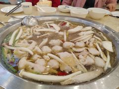 菌汤小锅-芭夯兔·无骨兔汤锅(华阳店)