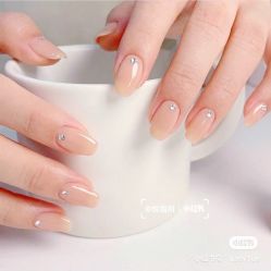 -悦指间美甲美睫