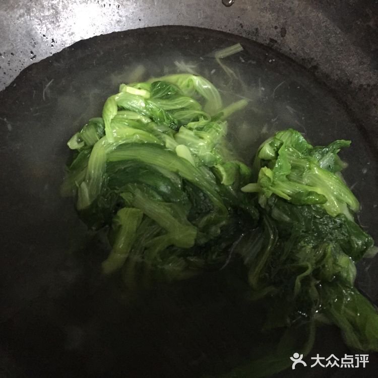 养生健康的绿色菜汤之小白菜粉丝汤
