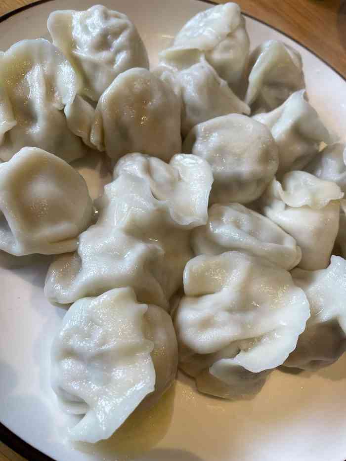 伊喜餐厅(学院路店)-"因为离家近,而且实话实说,饺子09的味道.