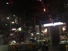 大堂-马路牙子地桌烤肉(工体店)