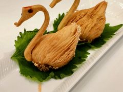 鲍鱼天鹅酥-白天鹅宾馆-宏图府餐厅