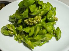 椒麻桃仁配鲜竹笋-院8里·小聚园老川菜(九眼桥店)