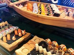 -荣誉国际酒店-云顶旋转餐厅