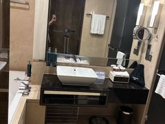 -广州天河希尔顿酒店