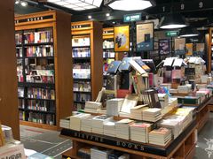 -西西弗书店&矢量咖啡(凯德晶萃广场店)