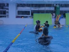 -龙格亲子游泳·水育早教中心(华亿大润发店)