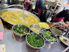 -啊墨江牛烂烀米线