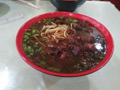 -小龙大肉面馆
