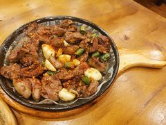 -老东镇啤酒屋海鲜加工·蒸汽海鲜·海鲜烧烤(台东店)