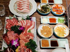 -明洞阿姨·韩式酱蟹烤肉·创意料理(三元桥店)