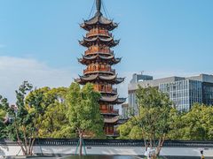 -龙华寺