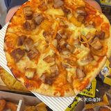 在南昌你绝对没有吃过的螺蛳粉比萨🍕