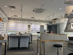 -浮光眼镜·蔡司视觉合作·数字验配中心(陆家嘴店)