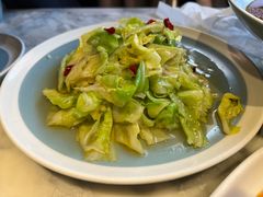 手撕圆白菜-懒人盐府人家(航天桥店)