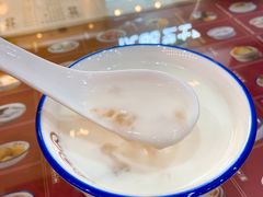 桃胶椰汁西米露-五条人糖水铺(凯德天府店)