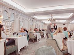 -The Diamond Jubilee Tea Salon at Fortnum & Mason