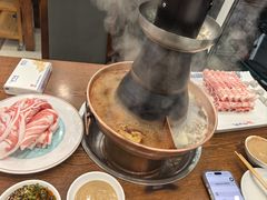 -楼外楼大刀肉传统火锅居(博学路店)