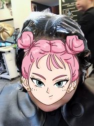 -镁连社·美联社