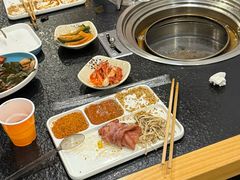 -碳香居烤肉
