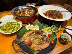 -老滇山寨•云南特色菜•地方菜•民族风情歌舞表演(金碧店)
