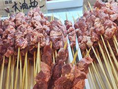 -哈尔滨小酒馆·鲜肉现穿自助烧烤(康新花园店)