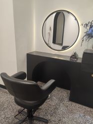 -SWANK SALON
