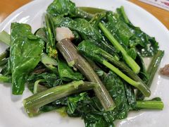 炒红脚芥兰-正宗普宁豆干坊·洪记砂锅粥(红领巾路店)