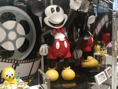 -泡泡玛特POPMART(侨福芳草地店)