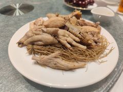 养肝草炖老鸽-和苑酒家·一线江景(星寰店)