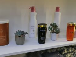-YO HAIR SALON