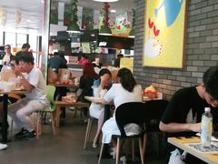 大堂-麦当劳(金山红星美凯龙DT店)
