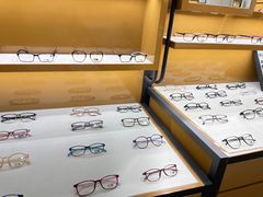 -罗伯特眼镜·蔡司官方授权(罗湖国贸店)