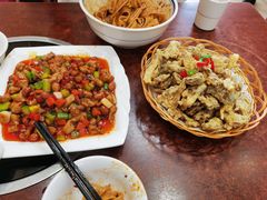 宫保鸡丁-汉思肴 热面皮(虬江路店)