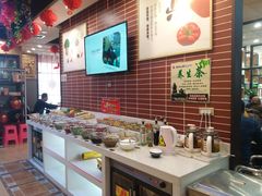 自助调料区-健晟星期天火锅(河东店)