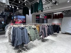 -迪桑特DESCENTE(北京三里屯BLANC店)